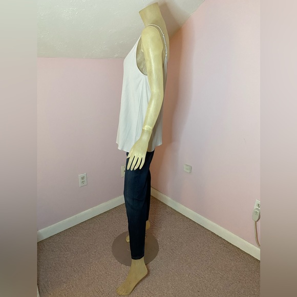 Entro Double V-Neck Tank - Picture 9 of 11